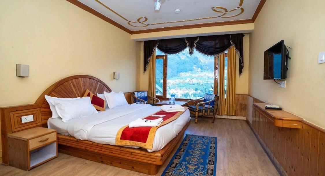 Hotel Sunrise *